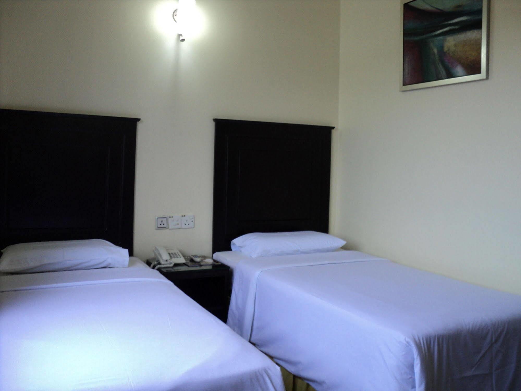 Hotel Sri Puchong Exterior foto
